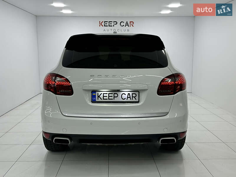 Позашляховик / Кросовер Porsche Cayenne 2013 в Одесі