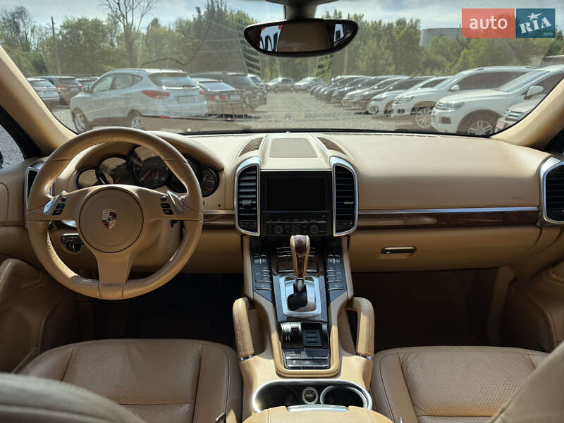 Внедорожник / Кроссовер Porsche Cayenne 2011 в Черкассах фото 10 Внедорожник / Кроссовер Porsche Cayenne 2011 в Черкассах