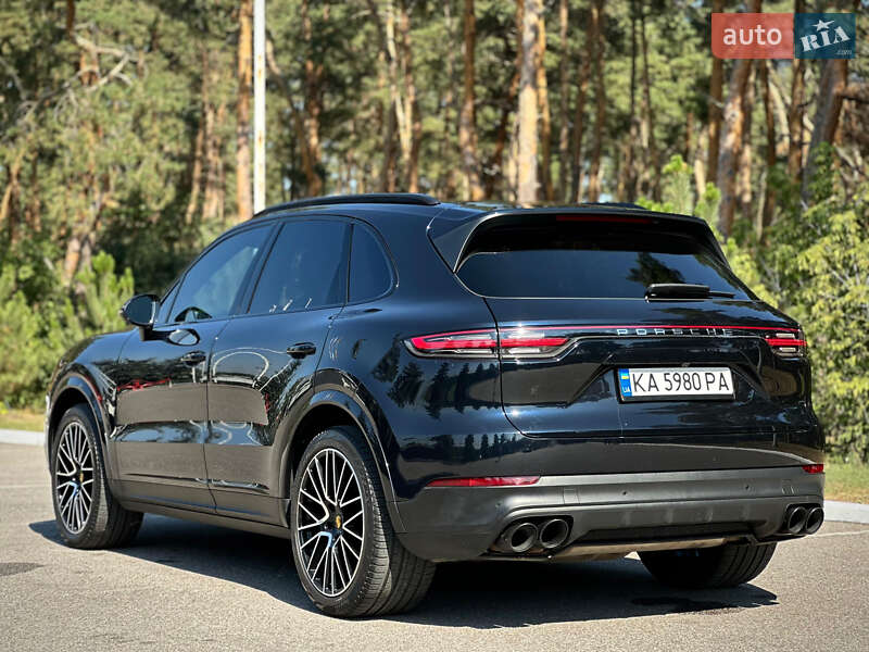 Позашляховик / Кросовер Porsche Cayenne 2019 в Києві