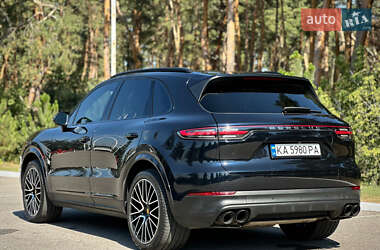 Позашляховик / Кросовер Porsche Cayenne 2019 в 