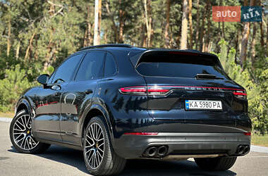 Позашляховик / Кросовер Porsche Cayenne 2019 в 