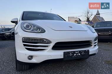 Позашляховик / Кросовер Porsche Cayenne 2014 в 