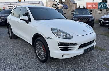 Позашляховик / Кросовер Porsche Cayenne 2014 в 