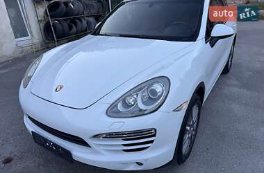 Позашляховик / Кросовер Porsche Cayenne 2014 в 