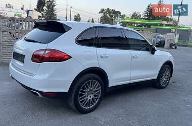 Позашляховик / Кросовер Porsche Cayenne 2014 в 