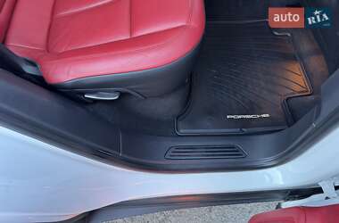 Позашляховик / Кросовер Porsche Cayenne 2014 в 