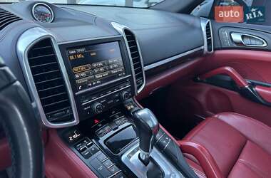 Позашляховик / Кросовер Porsche Cayenne 2014 в 