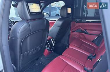 Позашляховик / Кросовер Porsche Cayenne 2014 в 