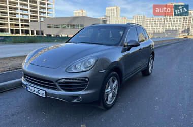 Позашляховик / Кросовер Porsche Cayenne 2010 в Києві