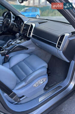 Внедорожник / Кроссовер Porsche Cayenne 2010 в 