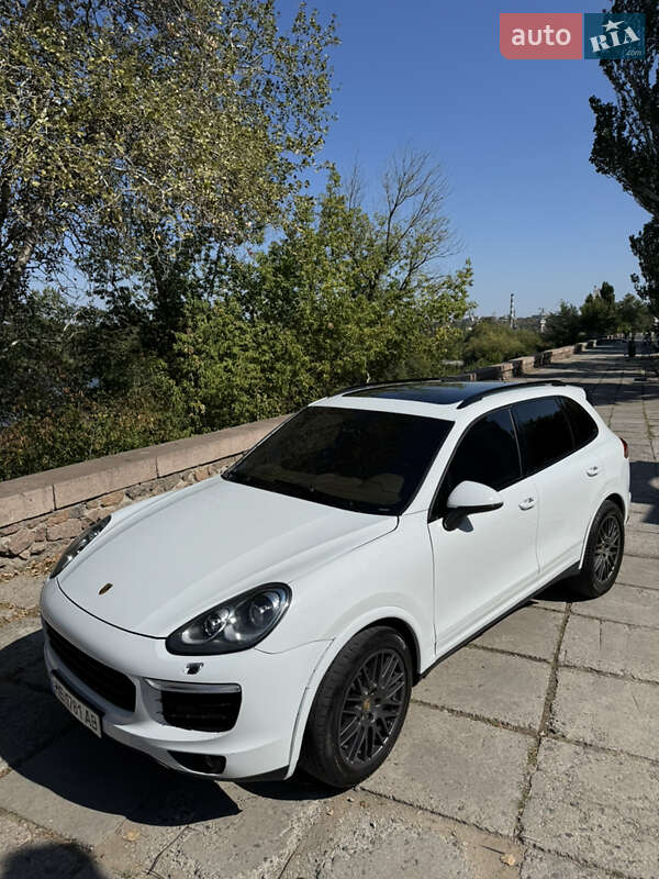 Porsche Cayenne 2016