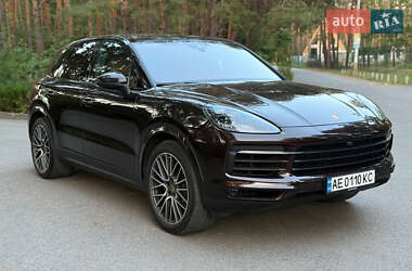 Позашляховик / Кросовер Porsche Cayenne 2022 в 
