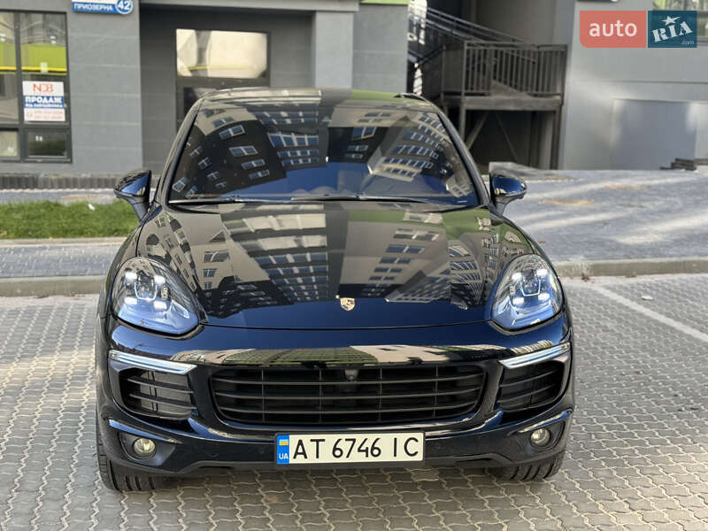 Porsche Cayenne 2015