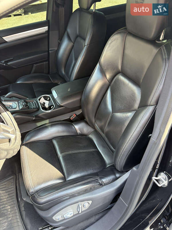 Позашляховик / Кросовер Porsche Cayenne 2017 в Дніпрі