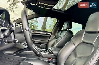 Позашляховик / Кросовер Porsche Cayenne 2011 в 