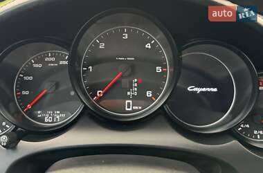 Позашляховик / Кросовер Porsche Cayenne 2011 в 