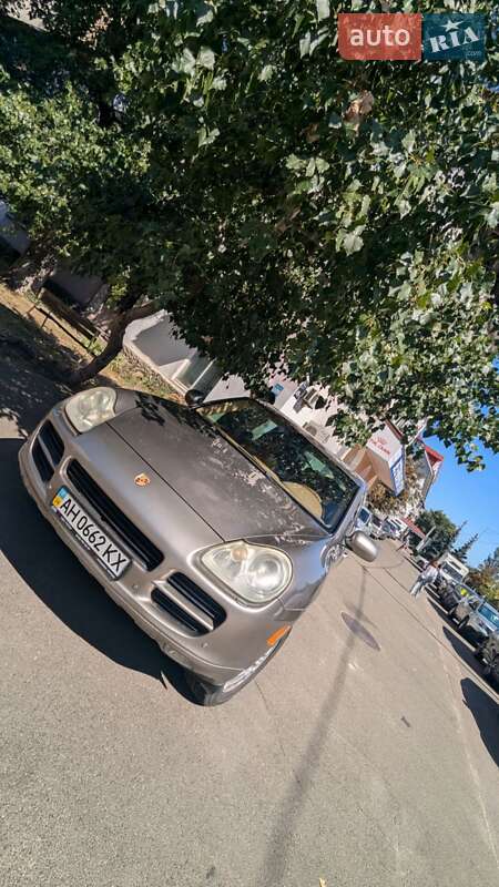 Позашляховик / Кросовер Porsche Cayenne 2006 в 