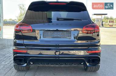 Позашляховик / Кросовер Porsche Cayenne 2014 в 
