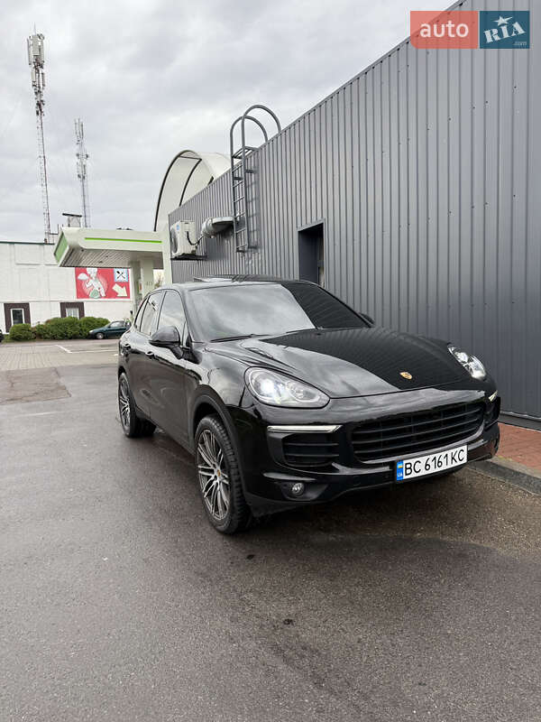 Внедорожник / Кроссовер Porsche Cayenne 2017 в Львове фото 17 Внедорожник / Кроссовер Porsche Cayenne 2017 в Львове