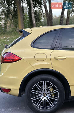 Позашляховик / Кросовер Porsche Cayenne 2010 в 