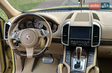 Позашляховик / Кросовер Porsche Cayenne 2010 в 