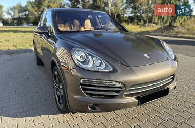 Внедорожник / Кроссовер Porsche Cayenne 2011 в 