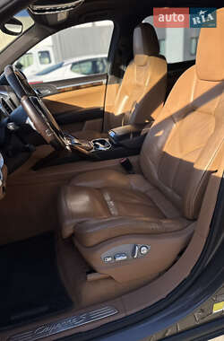 Внедорожник / Кроссовер Porsche Cayenne 2011 в 