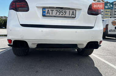 Внедорожник / Кроссовер Porsche Cayenne 2011 в 