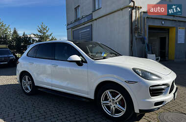 Внедорожник / Кроссовер Porsche Cayenne 2011 в 