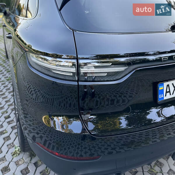 Внедорожник / Кроссовер Porsche Cayenne 2019 в Харькове