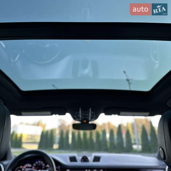 Внедорожник / Кроссовер Porsche Cayenne 2019 в Харькове