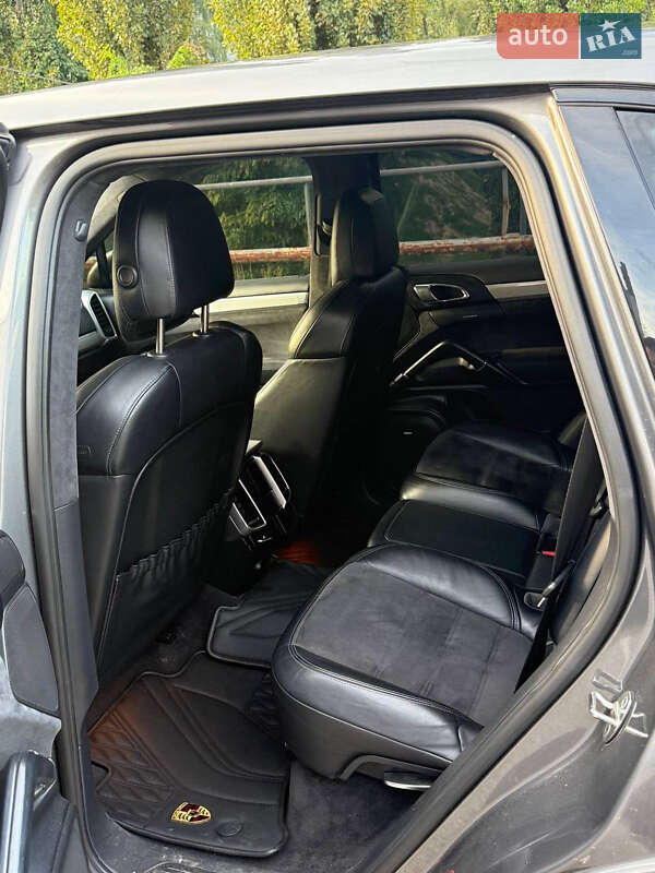 Внедорожник / Кроссовер Porsche Cayenne 2012 в Киеве фото 10 Внедорожник / Кроссовер Porsche Cayenne 2012 в Киеве