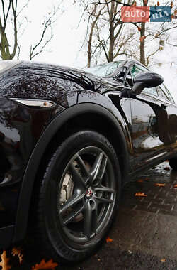 Внедорожник / Кроссовер Porsche Cayenne 2010 в 