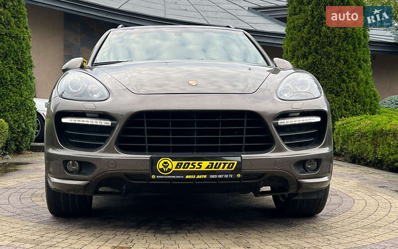 Внедорожник / Кроссовер Porsche Cayenne 2012 в Львове