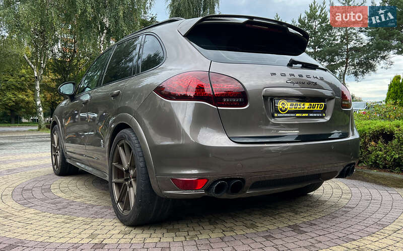 Внедорожник / Кроссовер Porsche Cayenne 2012 в Львове