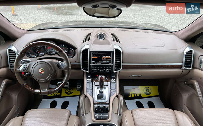 Внедорожник / Кроссовер Porsche Cayenne 2012 в Львове