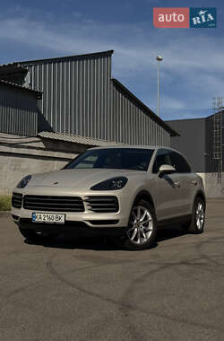 Внедорожник / Кроссовер Porsche Cayenne 2020 в 