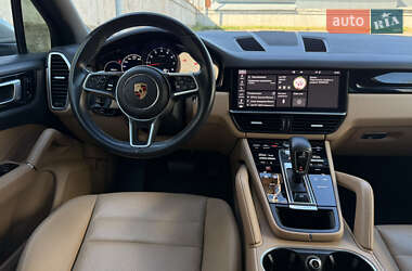 Внедорожник / Кроссовер Porsche Cayenne 2020 в 