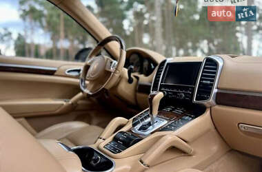 Позашляховик / Кросовер Porsche Cayenne 2011 в 