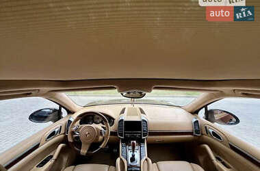 Позашляховик / Кросовер Porsche Cayenne 2011 в 
