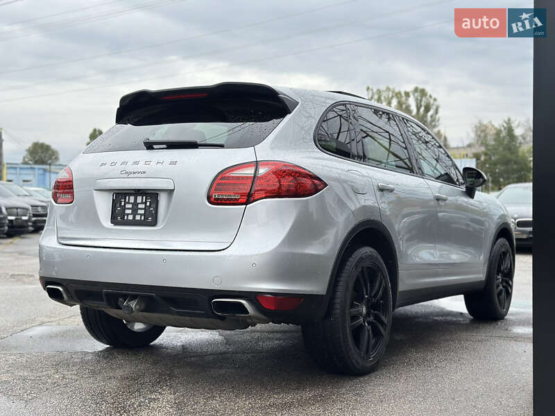 Внедорожник / Кроссовер Porsche Cayenne 2013 в Харькове