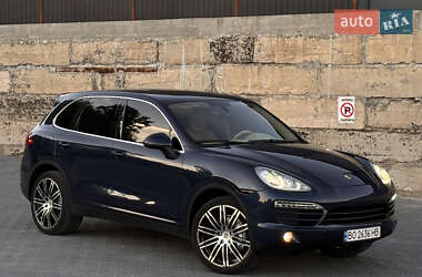 Позашляховик / Кросовер Porsche Cayenne 2011 в 