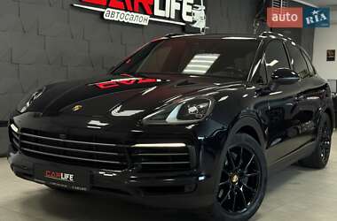 Позашляховик / Кросовер Porsche Cayenne 2018 в 