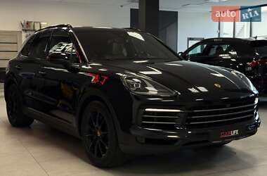 Позашляховик / Кросовер Porsche Cayenne 2018 в 