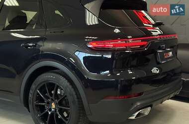 Позашляховик / Кросовер Porsche Cayenne 2018 в 