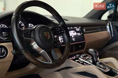 Позашляховик / Кросовер Porsche Cayenne 2018 в 