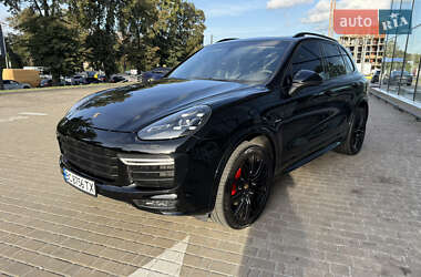 Позашляховик / Кросовер Porsche Cayenne 2014 в Львові
