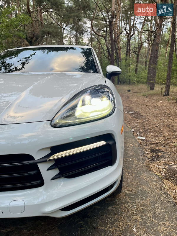 Позашляховик / Кросовер Porsche Cayenne 2018 в Києві