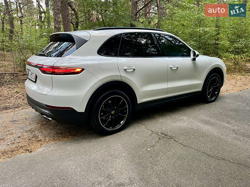 Позашляховик / Кросовер Porsche Cayenne 2018 в Києві