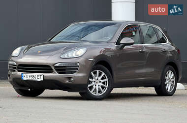 Внедорожник / Кроссовер Porsche Cayenne 2012 в Киеве
